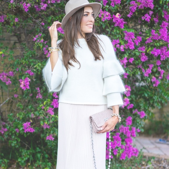 Endless Rose Women's Knit White Sweater 3/4 Layered Puff Sleeves Large NWT - Picture 2 of 10